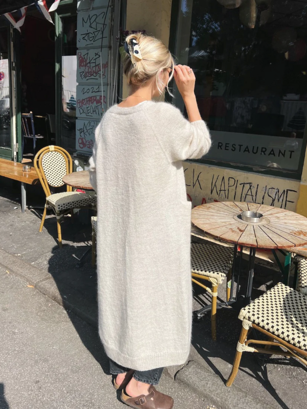 PetiteKnit -No frills cardigan neuleohje