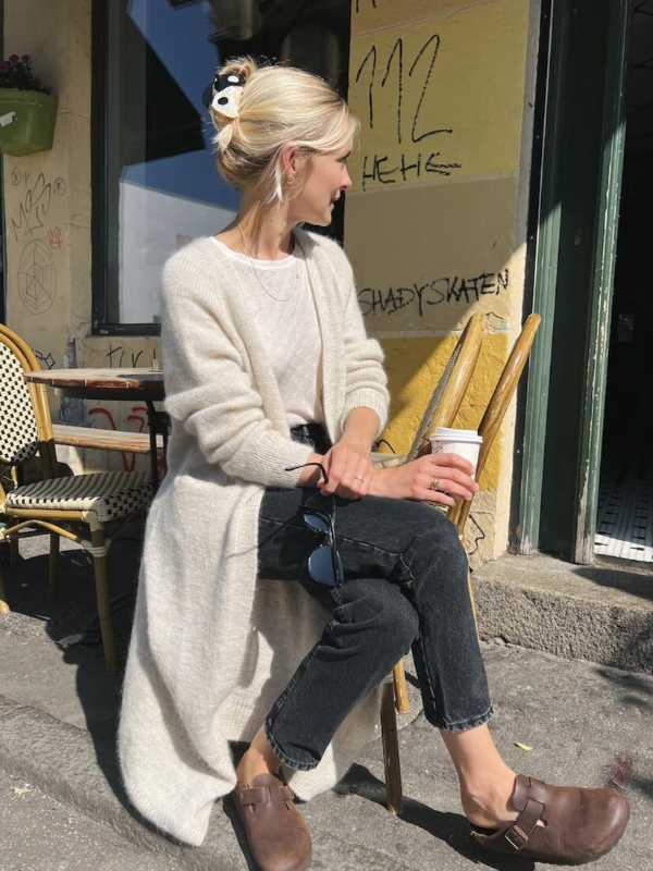 PetiteKnit -No frills cardigan neuleohje