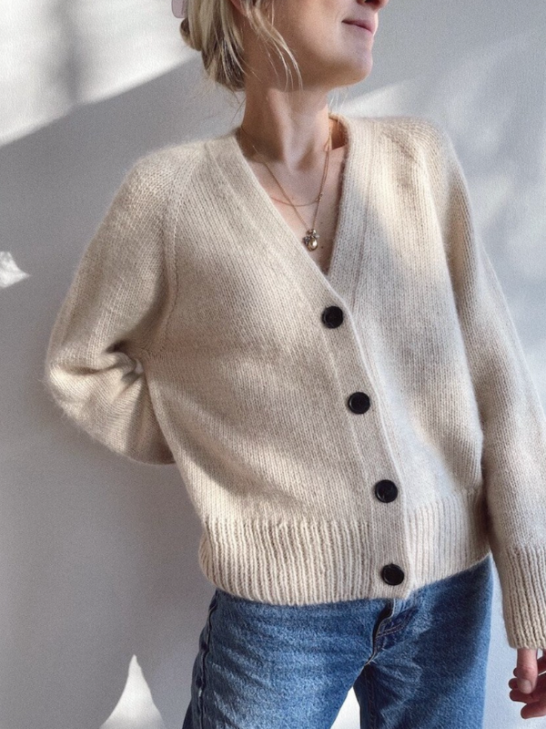 PetiteKnit -Champagne Cardigan neuleohje