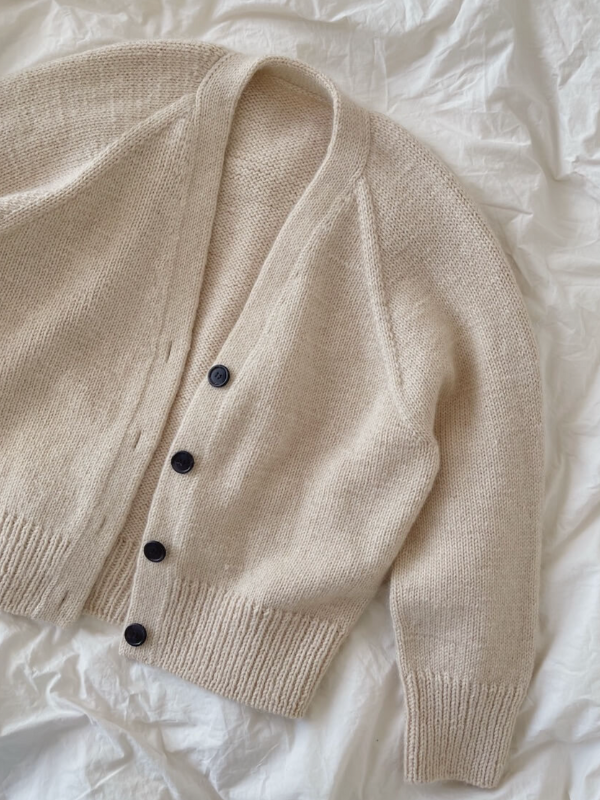 PetiteKnit -Champagne Cardigan neuleohje