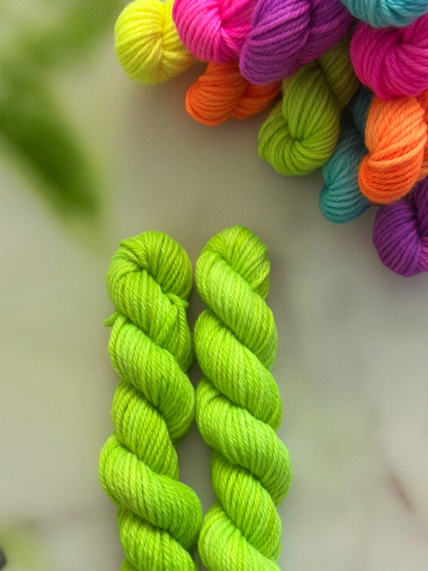 Neon merino sock minit