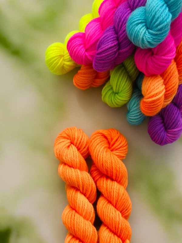 Neon merino sock minit