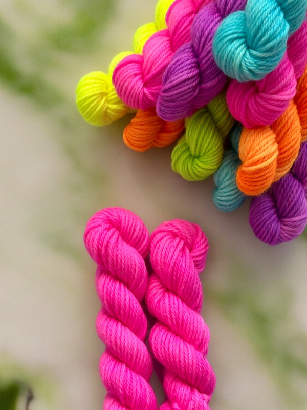 Neon merino sock minit