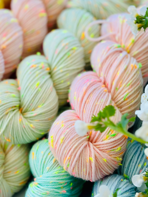 WoolWomen neon tweed