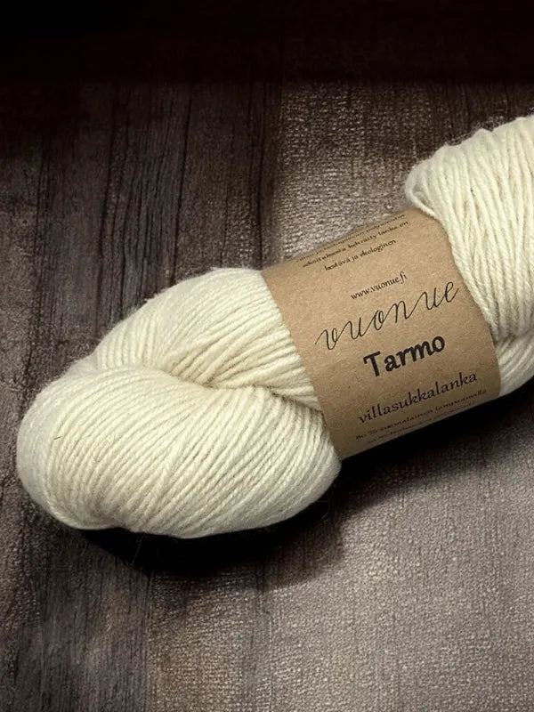 Kotimainen sukkalanka Vuonue Tarmo luonnonvalkoinen