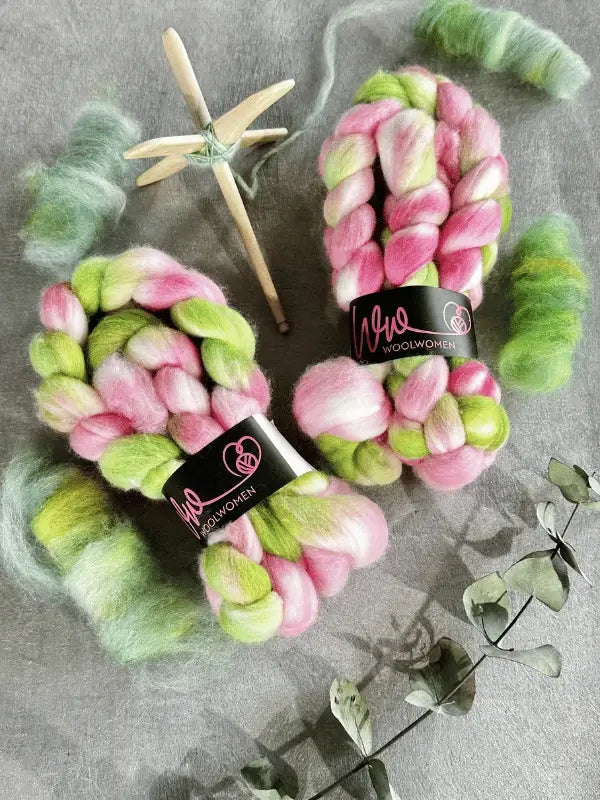 WoolWomen kehruukuitu Polwarth käsinvärjätty