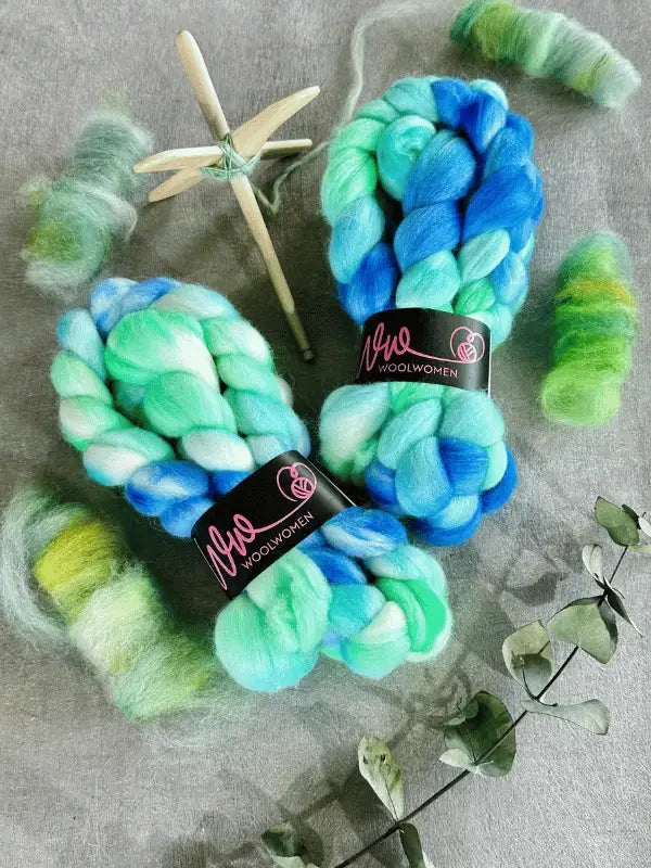 WoolWomen kehruukuitu Polwarth käsinvärjätty