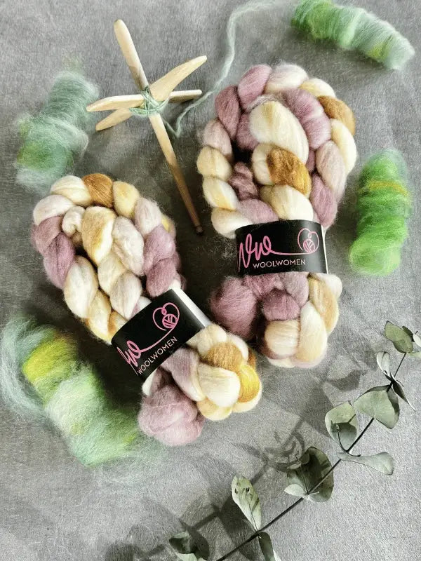 WoolWomen kehruukuitu Polwarth käsinvärjätty