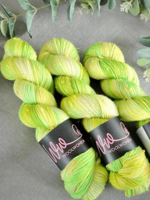 WoolWomen neon tweed