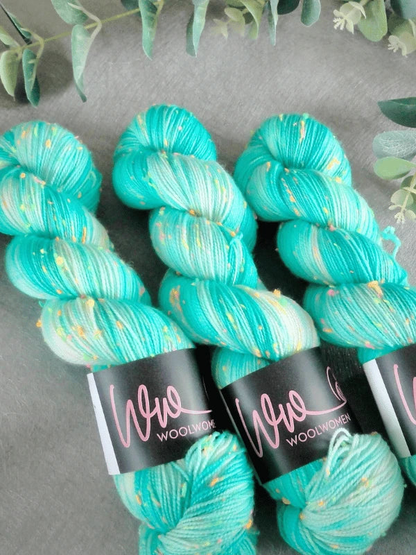 WoolWomen neon tweed