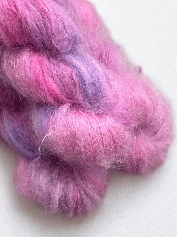 Fussa neuletakki neuleohje + WoolWomen Fluff Mohair
