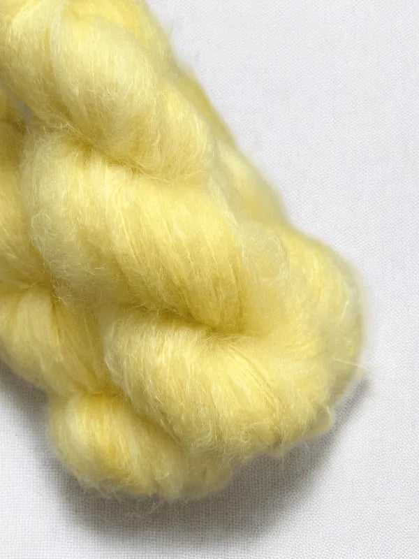 Fussa neuletakki neuleohje + WoolWomen Fluff Mohair