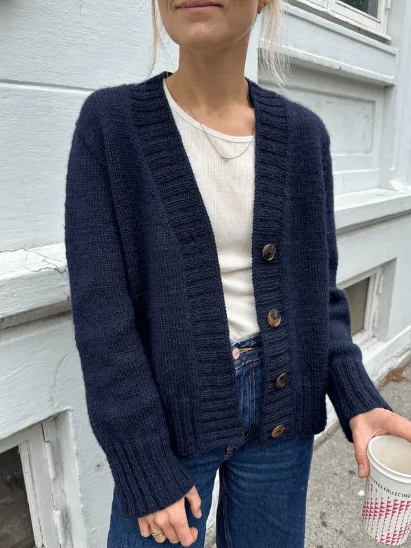 Petiteknit Eva Cardigan neuleohje