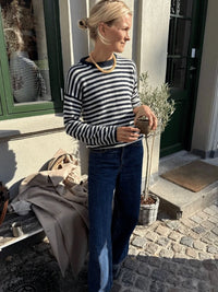 Petiteknit Olga Blouse neuleohje Suomi