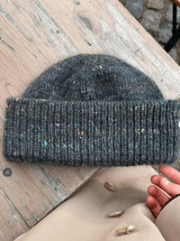 Petitekinit hat
