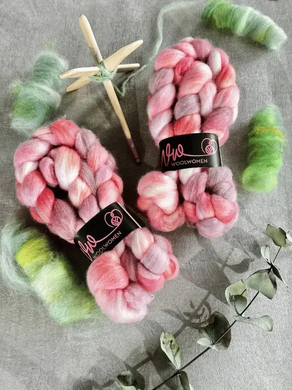 WoolWomen kehruukuitu Polwarth käsinvärjätty
