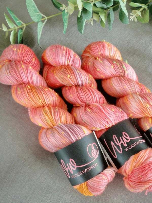 WoolWomen neon tweed