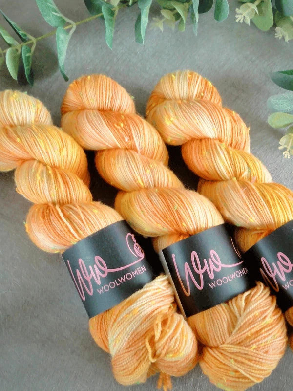 WoolWomen neon tweed