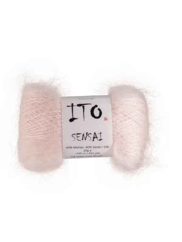 A skein of Ito Sensai yarn in pale pink, featuring a label that indicates it is composed of 60% mohair and 40% silk. The soft and fluffy silkkimohairlanka is photographed against a white background.