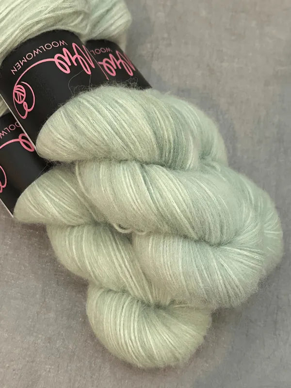 WoolWomen Alpaca blow