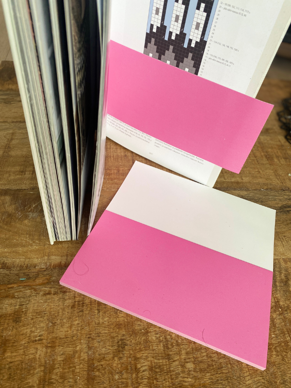 Static paper, pink